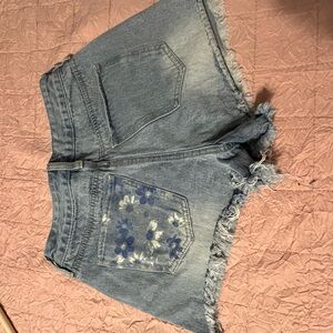 Boutique purchase – Denim Frayed Hem Shorts with Floral Design